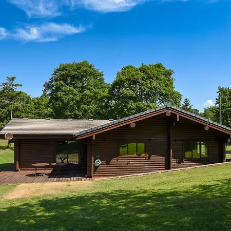 Pinecroft Chalet
